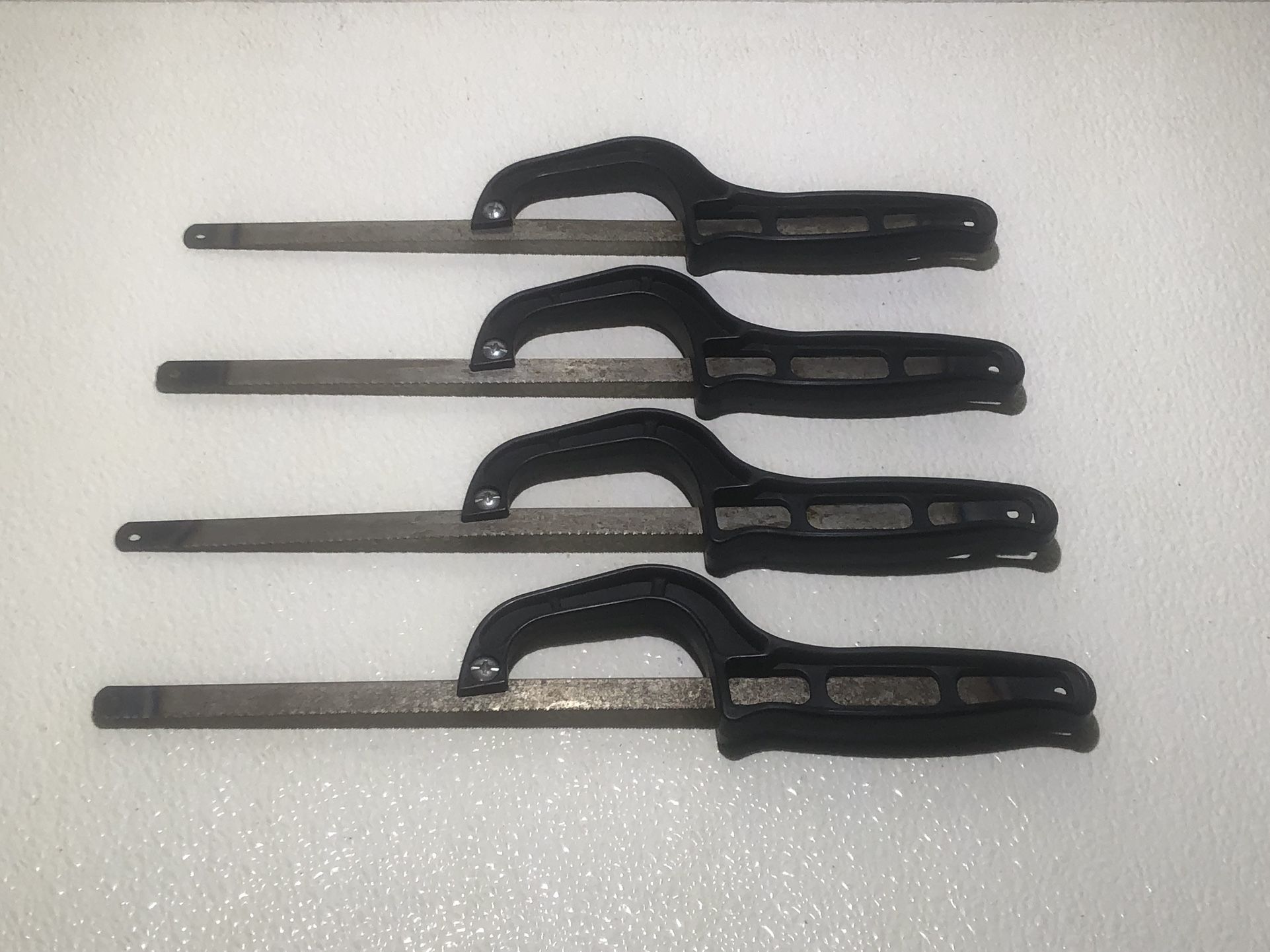 Mini Hacksaw’s - Quantity: 4