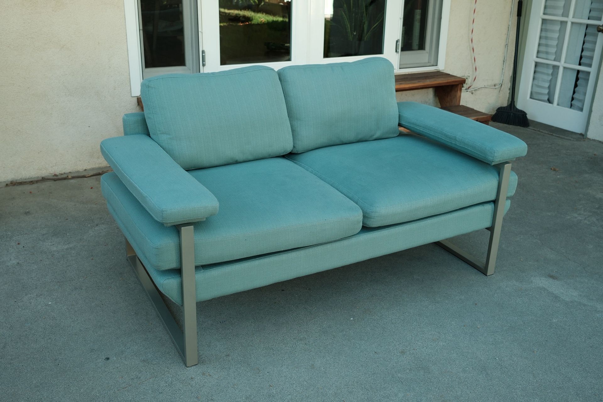 Mid Century Modern Couch / Sofa