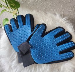 Pet Grooming Gloves For Brushing & Deshedding