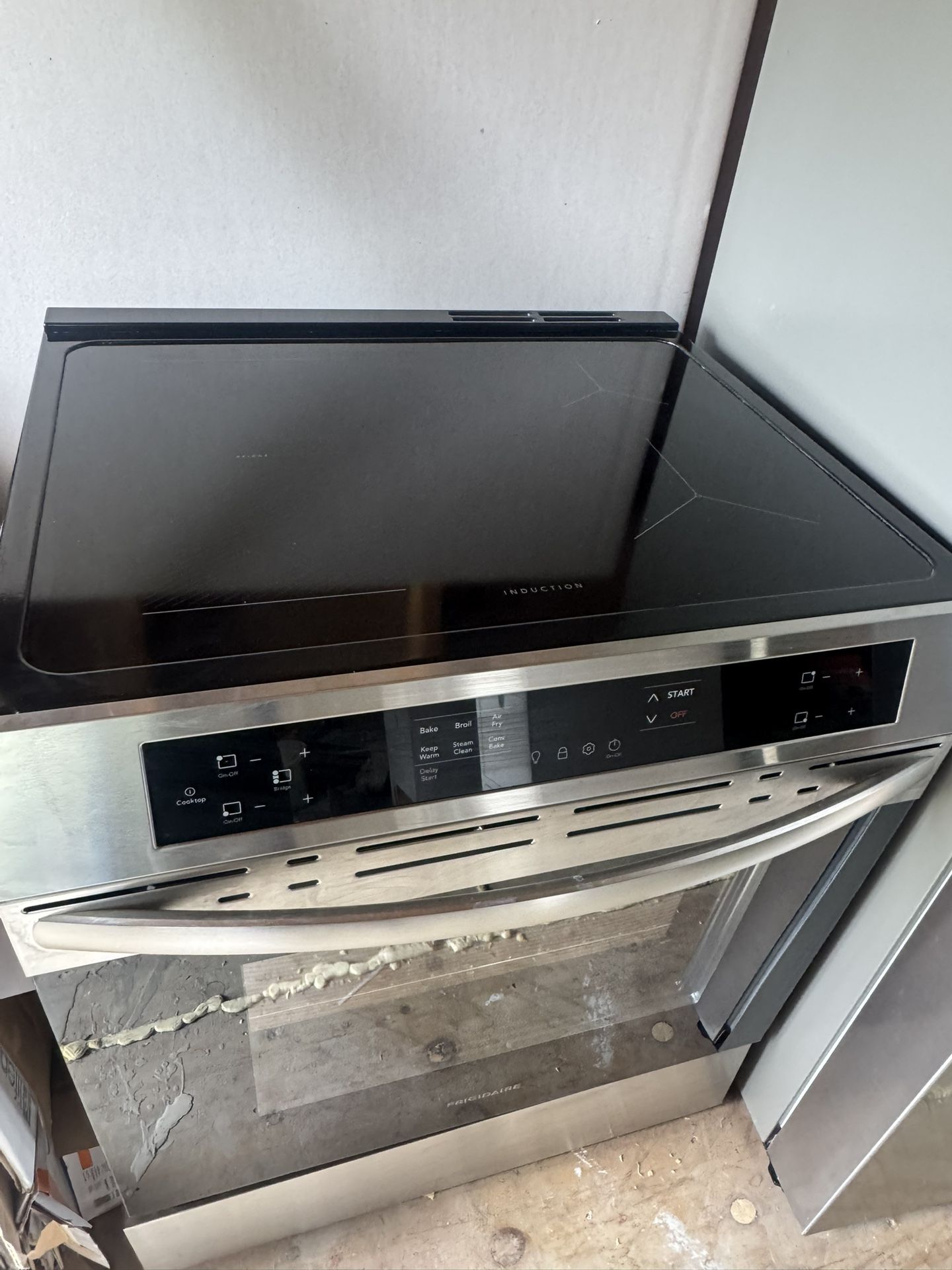 Frigidaire Stove