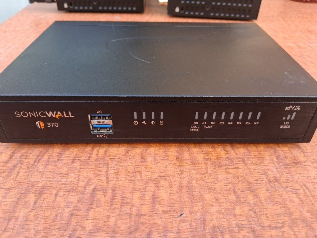 SonicWall TZ370 network security/firewall appliance