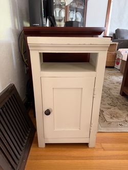 Shabby chic wood accent table