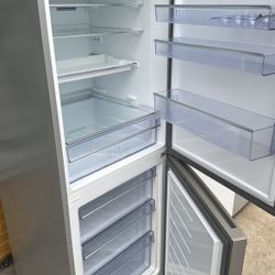 Beko   fridge 24” 69H Stainless Steel Bottom Freezer