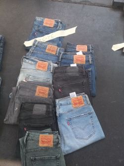 32x32 Levis Jeans Mens $20 each