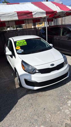 🚘 2016 Kia Rio LX 🎃