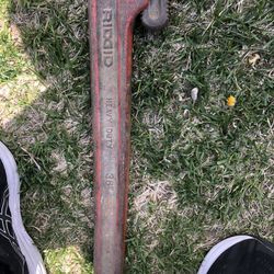 36 in pipe wrench