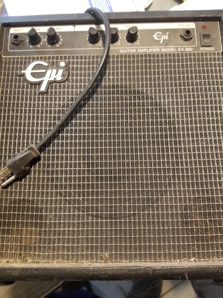 EPI Guitar Amplifier