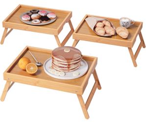 Bed tray with foldable legs