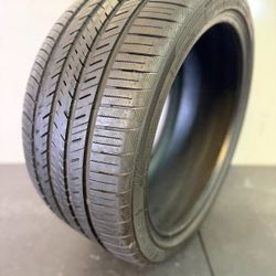 V808  265 35 19 98Y Atlas  Force UHP  One Used Tire 80% Life 