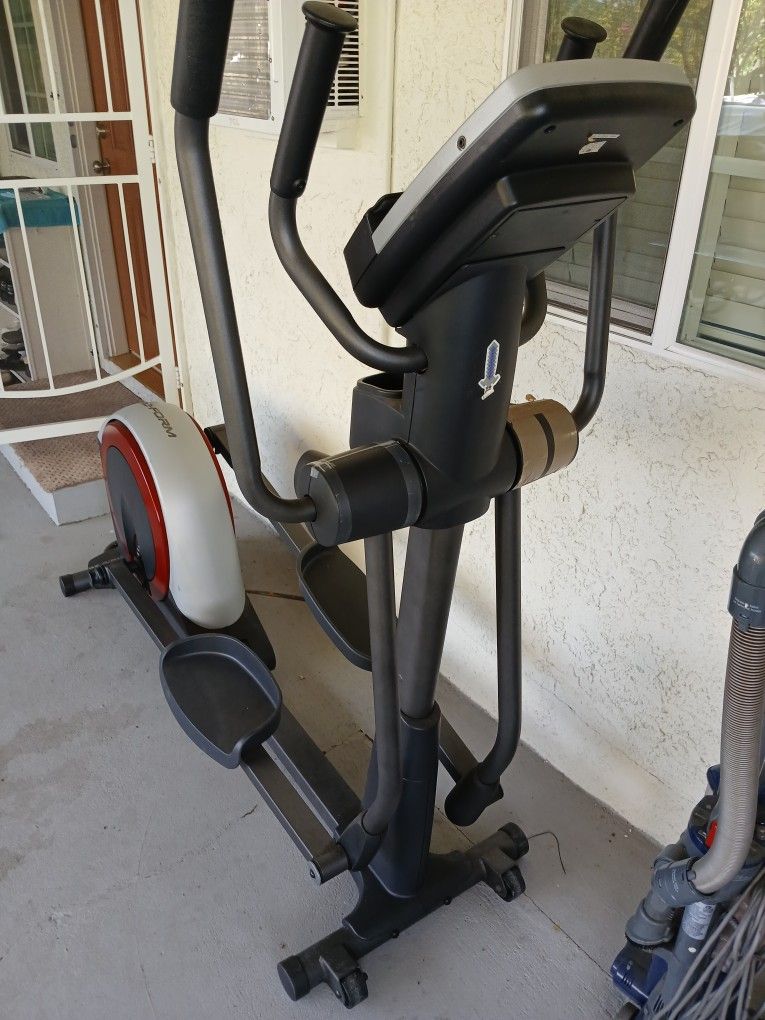 Elliptical Sport Equipment 