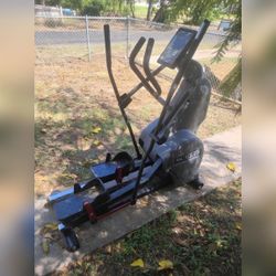 2018 SCIFIT Elliptical Trainer, Excellent Condition, Low Use – Grape Creek, TX