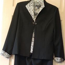 Ladies 3 piece Black Suit Set size 10 P
