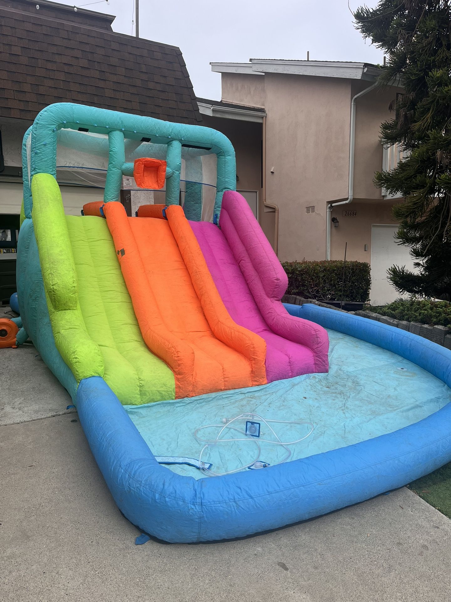 triple-splash-mega-water-park