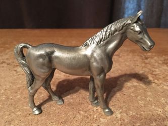 Hudson pewter horse figurine #100 3" x 3.75"