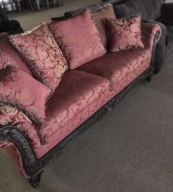New Gorgeous living room couch with pillows