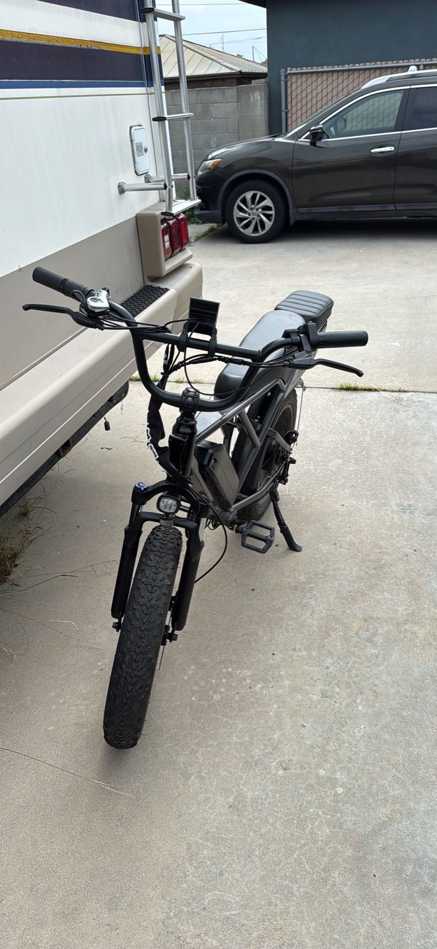 Jasion E-bike New Barely Used