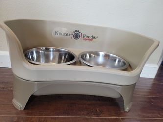 Neater Feeder Deluxe Elevated & Mess-Proof Dog Bowls