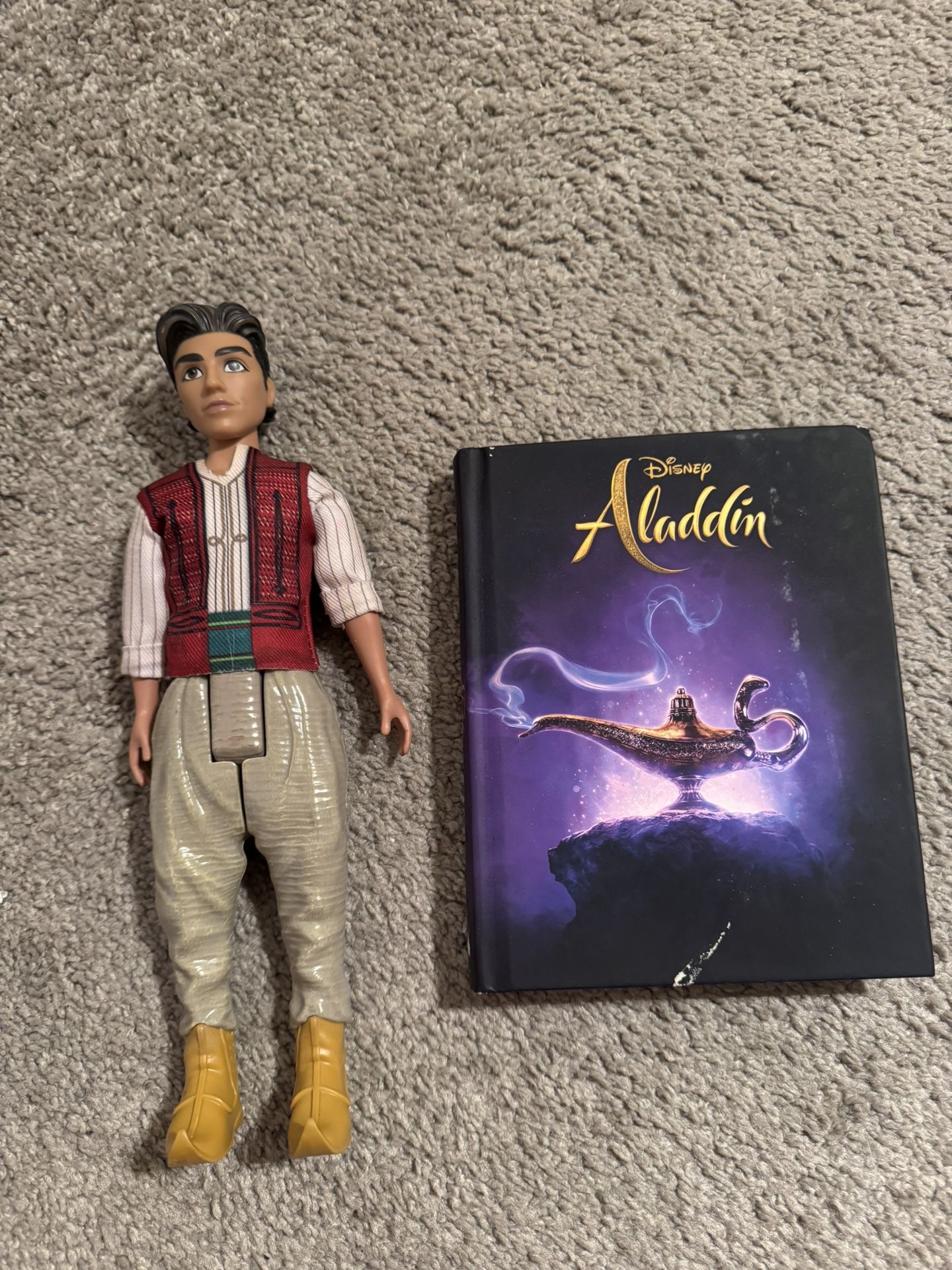 Disney Aladdin Doll / Book