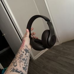 Beats Studio Pro