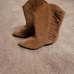 Brand New Ladies Boots Size 8