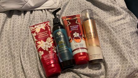 Bath & Body Works Bundle with Leave-In Conditioner