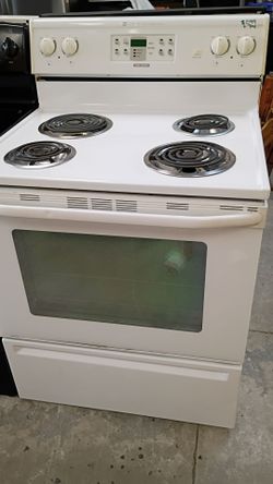 Regular coils four burners everything works with warranty