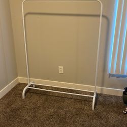  Clothes Rack