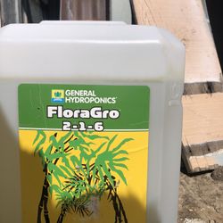 General Hydroponics FloraGro 2-1-6, Use With FloraMicro and FloraBloom, Provides Nutrients for Structural & Foliar Growth, Ideal for Hydroponics, 6-Ga