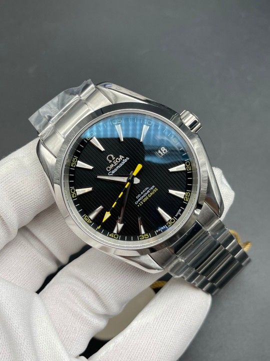 Men's mechanical watch 41.5mm, brand new with box and file