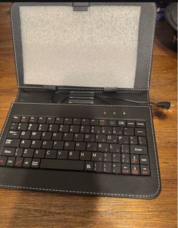 For Sale: Foldable Keyboard Case with Built-in Keyboard for 7” Tablets - Micro USB Connection Excellent condition foldable protective case with integr