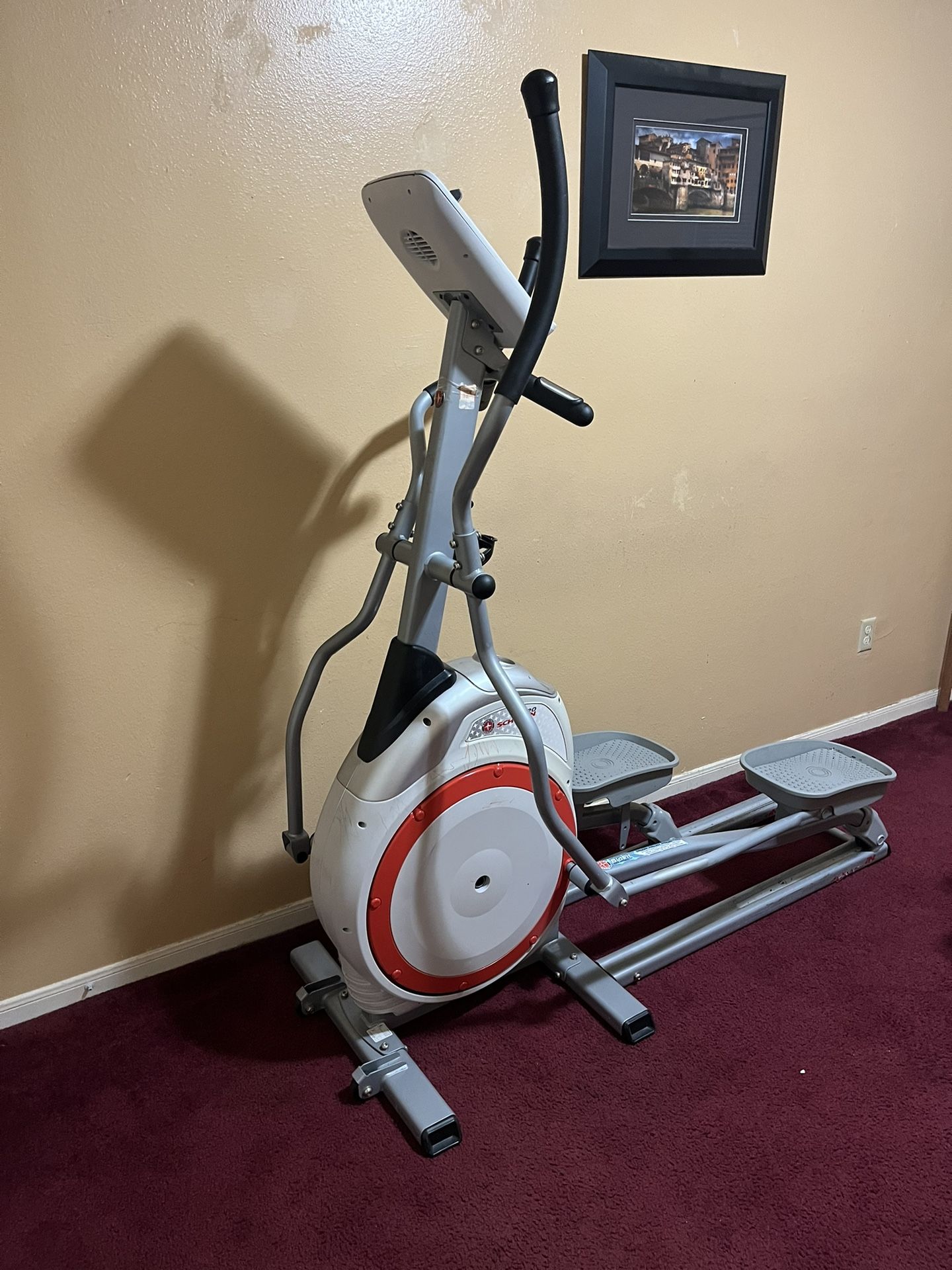 Schwinn 420 Elliptical Trainer