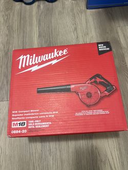 Milwaukee M18 18V Lithium-Ion Cordless Compact Blower (Tool-Only