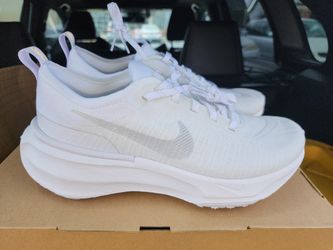 Nike Invincible Run 3 (White) - Size  9 Women's, Size 7.5 Men's 