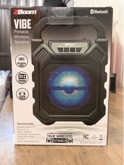 Bocina Bluetooth Portátil 2Boom VIBE con Radio FM y Luces LED – Nueva — 2Boom VIBE Portable Bluetooth Wireless Speaker with FM Radio & LED Lights – Br