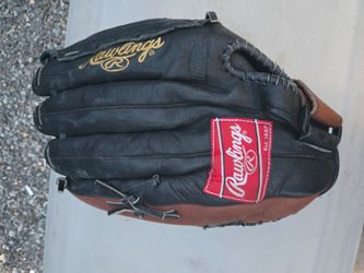 Softball Equipment Lot – Bats, Rawlings Glove & Training Aids