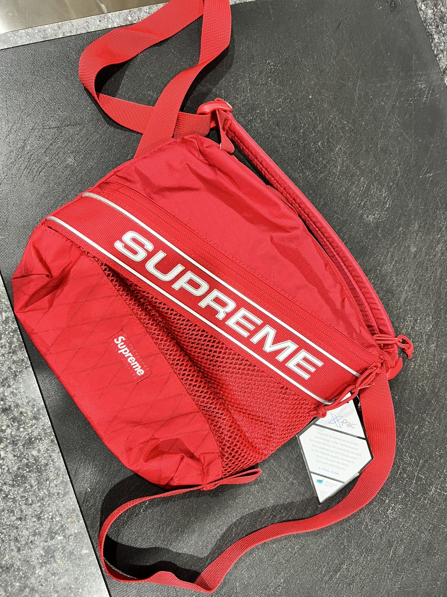 Supreme 3d Logo Shoulder Bag Brand New
