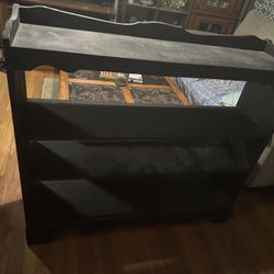Black Shelf 