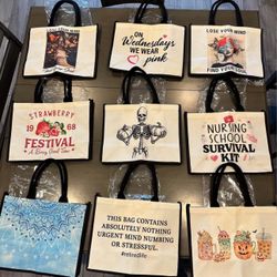 New/wrapped: Canvas tote bags