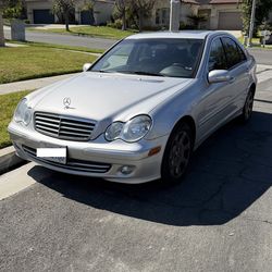 2005 Mercedes C320