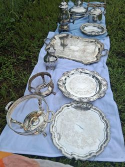 LOTS OF NICE SILVERPLATE