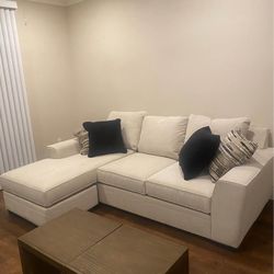 Living Spaces Delano Ash Sectional Couch - Reversible Chaise - 101”