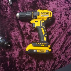 DeWalt Drill 