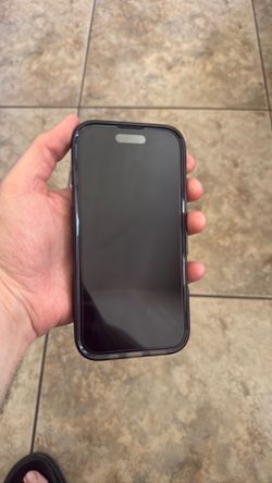 iPhone 16 black