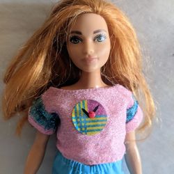 Barbie Fashionista Curvy Doll