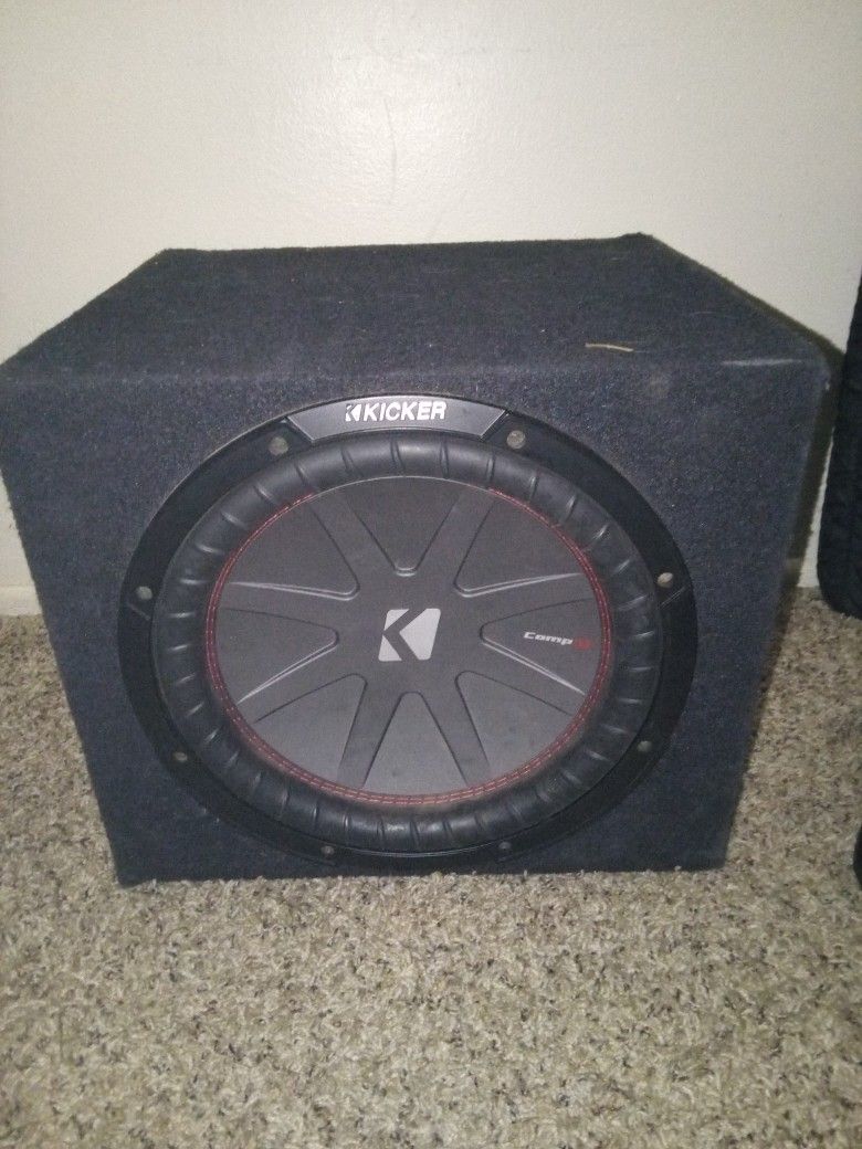 KICKER SUBWOOFER
