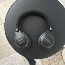 JBL Live 660NC Noise-Canceling Wireless Headphones – Great Condition!