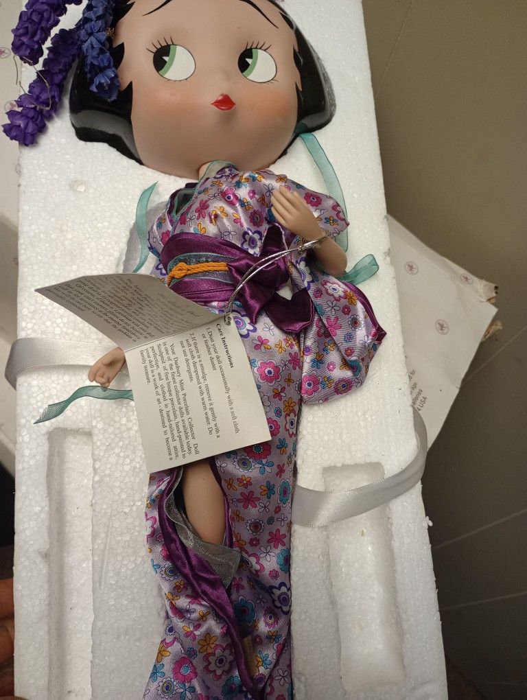 Betty Boop Porcelain Collectable