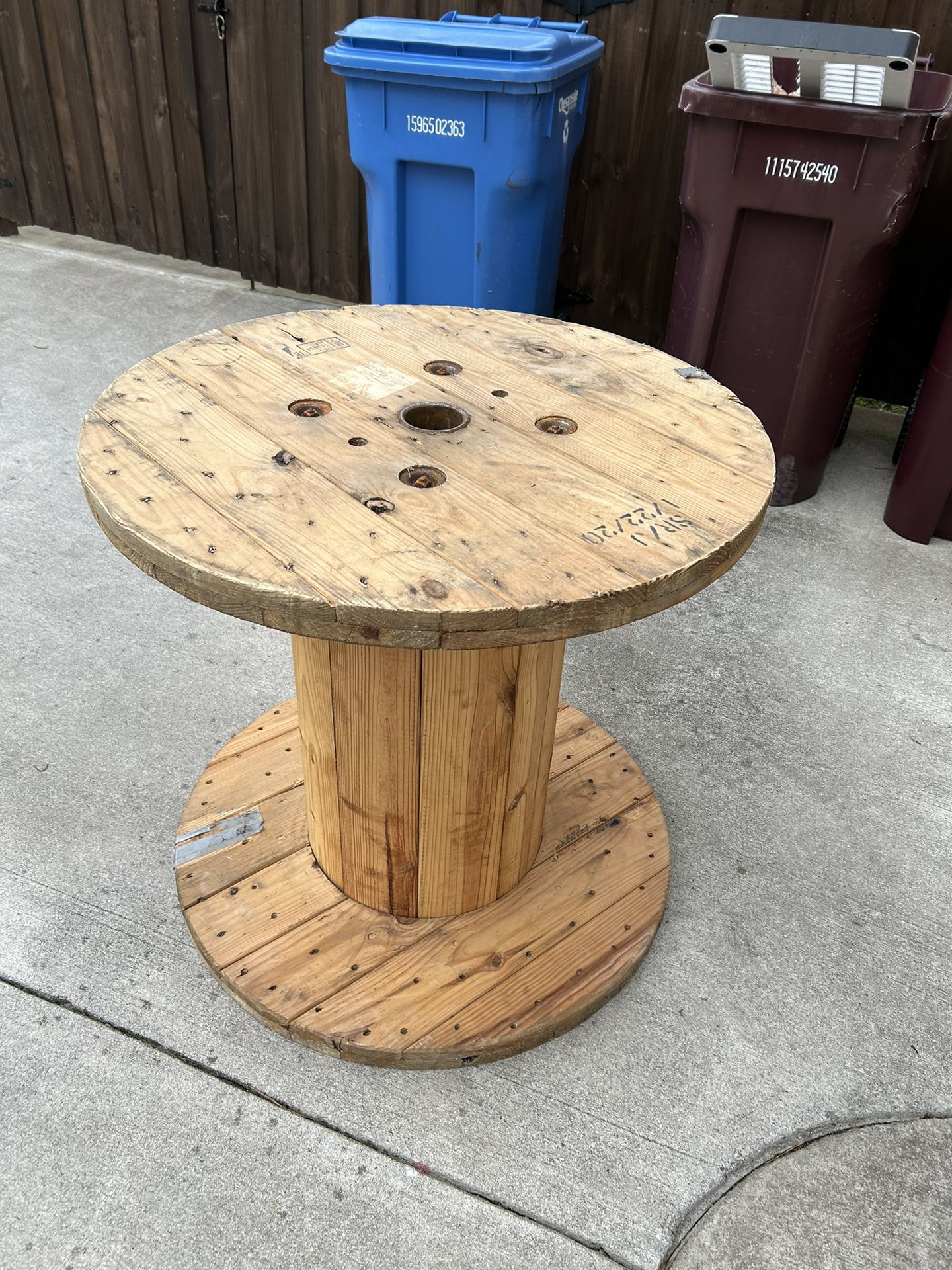 Table - Old Electric Spool