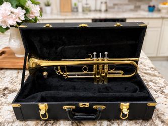 Château CTR-28 Bb Trumpet – Made in Taiwan – Includes Hard Case – Good Condition