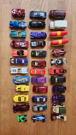 36 Vintage Hot Wheel Cars